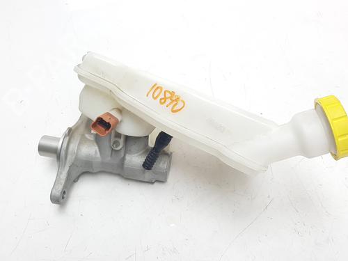Used Brake master cylinder PEUGEOT 208 I (CA_, CC_) [2012-2020]  9744398