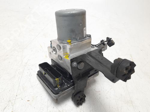 Used ABS pump BMW X4 (F26) xDrive 20 d (190 hp) 23990610