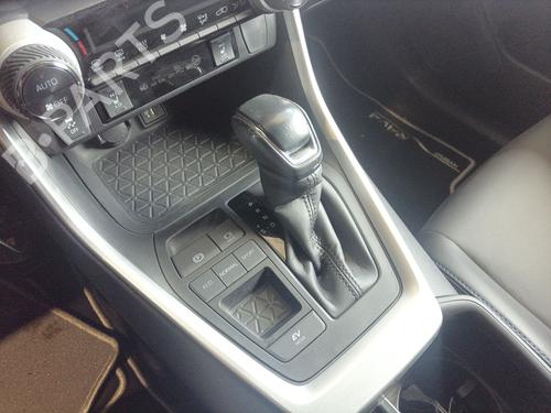 Used Gear lever TOYOTA RAV 4 V (_A5_, _H5_) 2.5 Hybrid AWD (AXAH54) (178 hp) 29463813