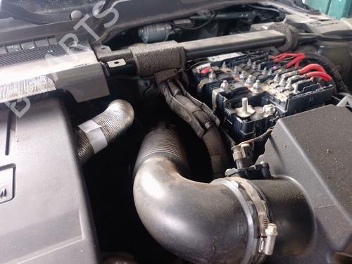 mass-air-flow-sensor-land-rover-range-rover-evoque-l551-2018-37494476 main image