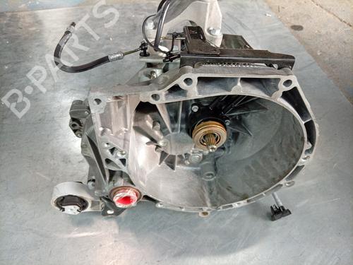 gearbox-ford-transit-courier-b460-box-bodympv-2014-37444696 main image