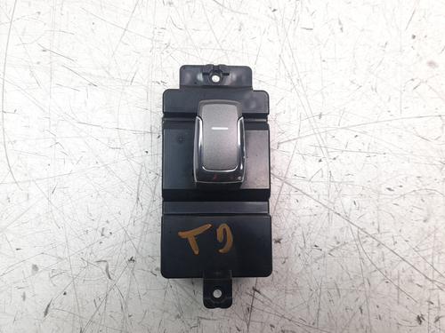 Used Right rear window switch SSANGYONG REXTON (Y400, Y450) [2017-2025]  22612706