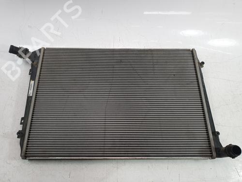 Used Water radiator Water radiator VW PASSAT B6 Variant (3C5) 2.0 TDI 16V (140 hp) 32684826 32684826