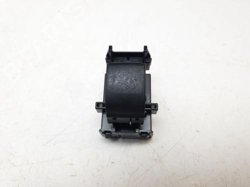 Used Right rear window switch TOYOTA YARIS CROSS (MXP_) 1.5 Hybrid (MXPJ10) (116 hp) 25292860