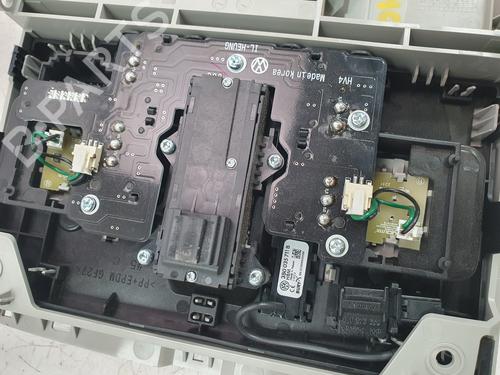 Kabinelys VW TOURAN (5T1) | BP31307089I8 - Image 2