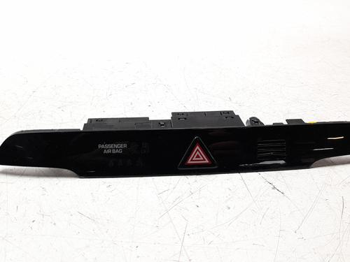 Used Warning switch HYUNDAI TUCSON (TL, TLE) [2015-2023]  20307737