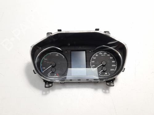 Used Instrument cluster TOYOTA YARIS (_P13_) 1.5 Hybrid (NHP130_, NHP130) (101 hp) 7887270