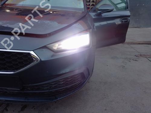 Used Left headlight Left headlight SEAT LEON Sportstourer (KL8, KLD) 1.5 eTSI (150 hp) 40237555 40237555