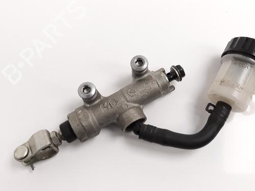 Used Brake master cylinder KAWASAKI MOTORCYCLES Z (900cc - ) Z 900 (ZR900D, ZR900H, ZR900P) (95 hp) 25230113