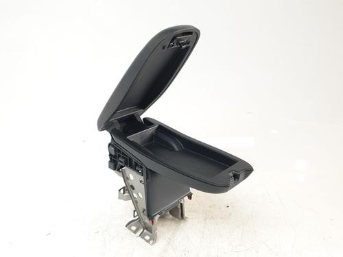 Used Armrest / Center console TOYOTA YARIS CROSS (MXP_) 1.5 Hybrid (MXPJ10) (116 hp) 22649523