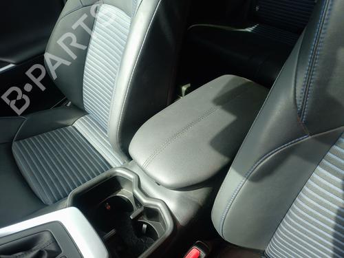 armrest-center-console-toyota-rav-4-v-_a5_-_h5_-2018-38048219 main image