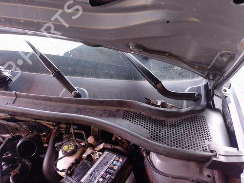 Used Front wiper motor CUPRA LEON Sportstourer (KL8, KU8, KUD) 1.5 TSI (150 hp) 32517053