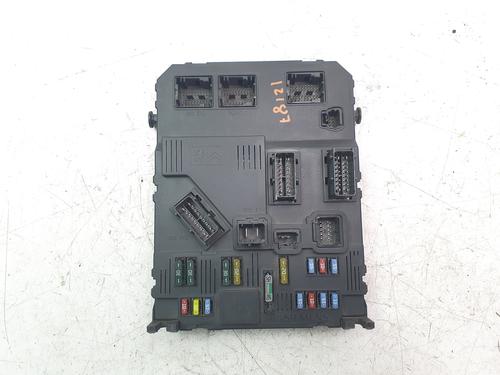 Used Fuse box PEUGEOT 407 (6D_) 2.0 HDi 135 (6DRHRH, 6DRHRE, 6DRHRG, 6DRHRJ) (136 hp) 29474007