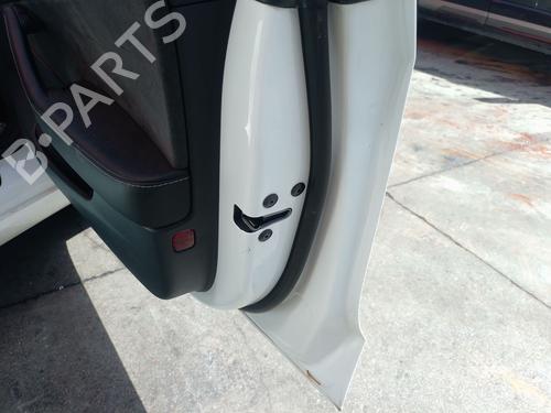 front-right-lock-tesla-model-3-5yj3-2017-34225557 main image