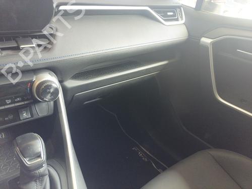 Handskerum TOYOTA RAV 4 V (_A5_, _H5_) 2.5 Hybrid AWD (AXAH54) (178 hp) 29463794