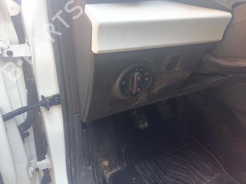 Forlygtekontakt SEAT ARONA (KJ7, KJP) 1.0 TSI (110 hp) 30456842