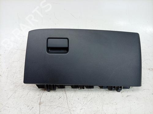 Used Glove box Glove box TOYOTA YARIS (_P21_, _PA1_, _PH1_) 1.5 Hybrid (MXPH10, MXPH11) (116 hp) 33832146 33832146