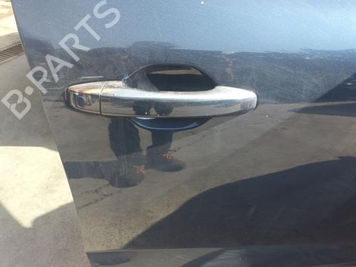 Używane Klamka zewnętrzna drzwi przednich prawych RENAULT MEGANE IV Hatchback (B9A/M/N_) 1.3 TCe 140 (B9NB) (140 hp) 28114339