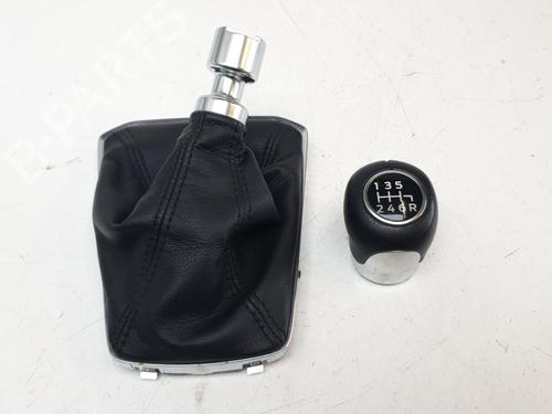 Used Shift knob FORD FOCUS III [2010-2020]  26120559