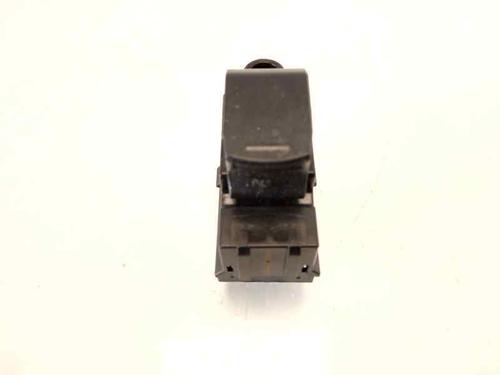 right-front-window-switch-suzuki-celerio-lf-10-avk310-2014-6438003 main image