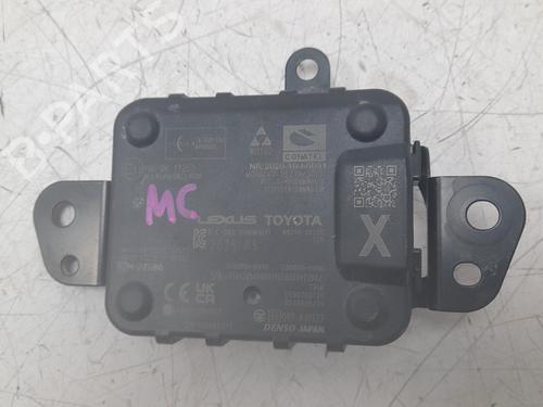 Used Electronic module Electronic module TOYOTA YARIS (_P21_, _PA1_, _PH1_) 1.5 Hybrid (MXPH10, MXPH11) (116 hp) 33540748 33540748