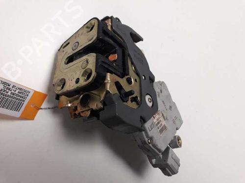 Used Rear left lock NISSAN X-TRAIL I (T30) [2001-2013]  2277599