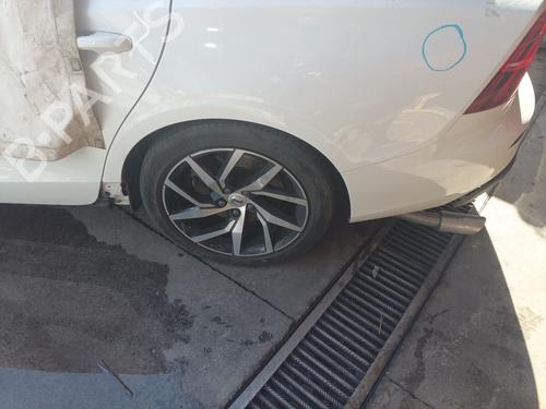 Used Left rear shock absorber VOLVO S60 III (224) T5 (250 hp) 30262279