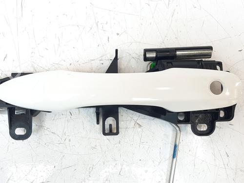 Used Front left exterior door handle TOYOTA COROLLA Hatchback (_E21_, _EA1_, _EH1_) [2018-2025]  13932267