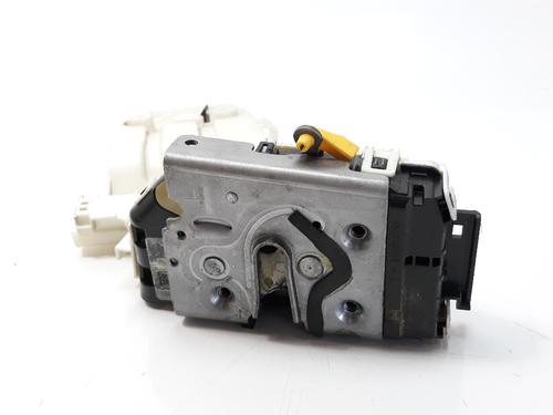 Front left lock FIAT 500X (334_) 2.0 D Multijet 4x4 (334AXB22, 334AXD2B) 52071195