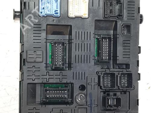 Caja reles / fusibles Caja reles / fusibles CITROËN C5 III (RD_) 2.0 HDi 140 (RDRHF8, RDRHFA, RDRHA8, RDRHAJ) (140 hp) 34472190 34472190