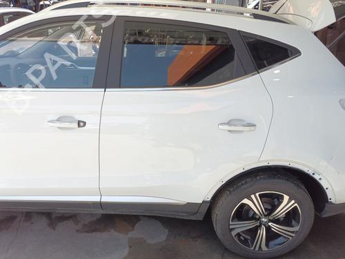 Porte arrière gauche MG MG ZS SUV (AZS1) 1.5 VTi (106 hp) 26206777