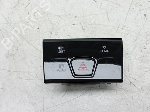 Used Warning switch Warning switch VW GOLF VIII Variant (CG5, DB5) 2.0 TDI (116 hp) 39684176 39684176