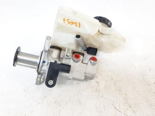 Used Brake master cylinder VW T-ROC (A11, D11) 1.0 TSI (115 hp) 24807237