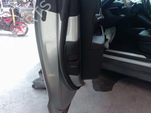 front-left-lock-porsche-taycan-y1a-2019-37874716 main image