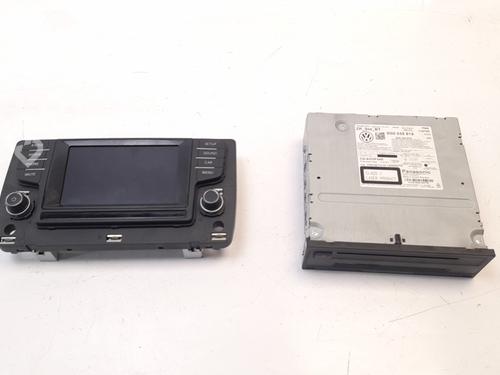 Used Radio VW GOLF VII (5G1, BQ1, BE1, BE2) 2.0 TDI (150 hp) 8665747