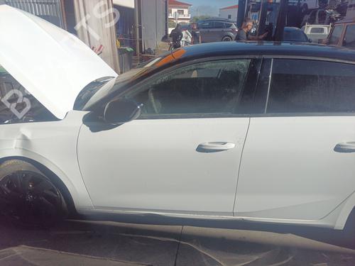 Dør venstre foran OPEL ASTRA L (OV5) 1.2 (FPHNSL, FPHNSR) (131 hp) 30002081