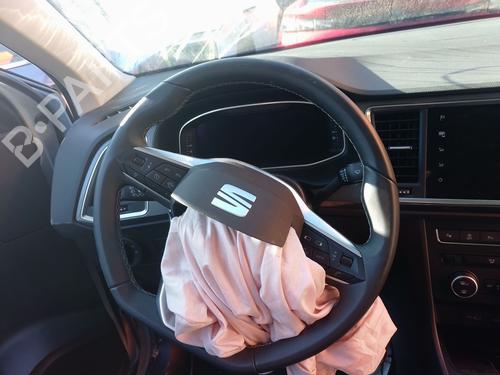 Used Steering wheel SEAT ATECA (KH7, KHP) 1.5 TSI (150 hp) 32979950