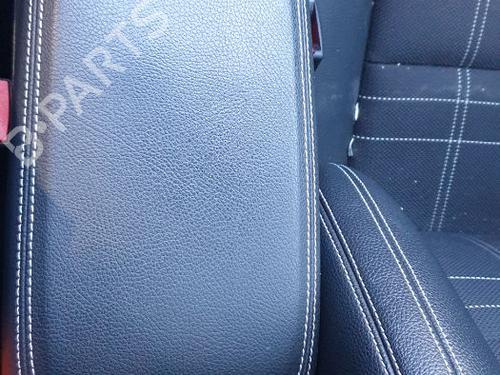 Used Armrest / Center console MERCEDES-BENZ GLA-CLASS (X156) GLA 200 CDI / d (156.908) (136 hp) 23103129