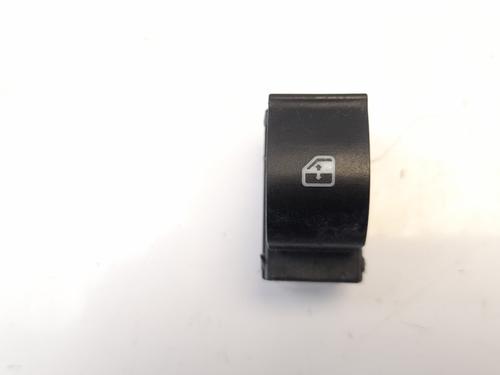 Used Right front window switch Right front window switch FIAT PUNTO EVO (199_) 1.3 D Multijet (199AXC1A, 199BXC1A, 199AXT1A, 199BXT1A) (75 hp) 10039954 10039954