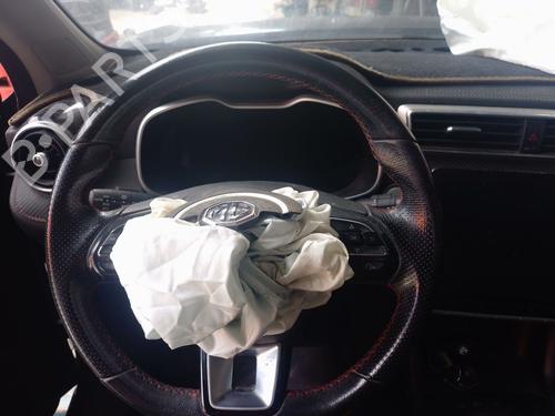 Used Steering wheel Steering wheel MG MG ZS SUV (AZS1) 1.0 T-GDi (111 hp) 35724168 35724168