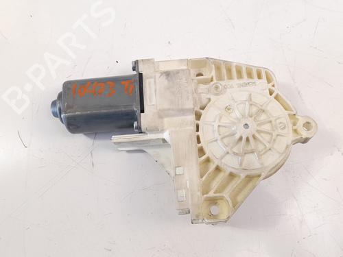Used Left rear window motor LAND ROVER DISCOVERY III (L319) 2.7 TD 4x4 (190 hp) 7530717