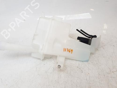Used Windscreen washer tank TOYOTA YARIS CROSS (MXP_) 1.5 Hybrid (MXPJ10) (116 hp) 28036514