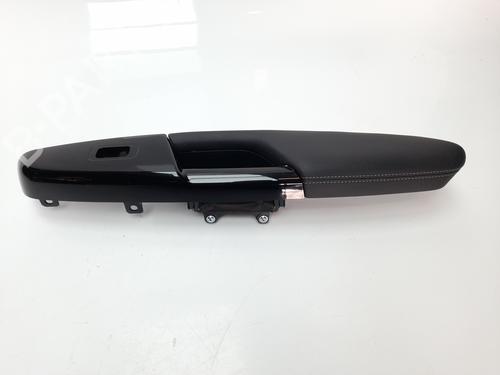 Used Rear right interior door handle KIA SPORTAGE IV (QL, QLE) [2015-2022]  7263424