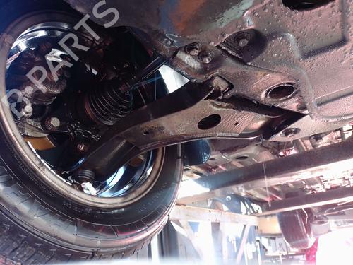 Used Right front suspension arm SSANGYONG XLV SUV e-XGi 160 (128 hp) 30594126