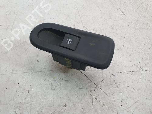 Used Left rear window switch Left rear window switch DACIA DUSTER (HS_) 1.2 TCe 125 (125 hp) 31969125 31969125