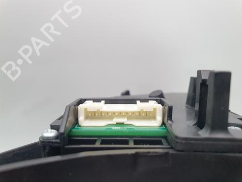 Steering wheel controls NISSAN JUKE (F16_) DIG-T 117 | BP30721365E15 