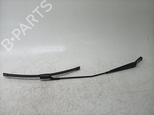 Used Front windshield wiper arm Front windshield wiper arm 38176831 38176831