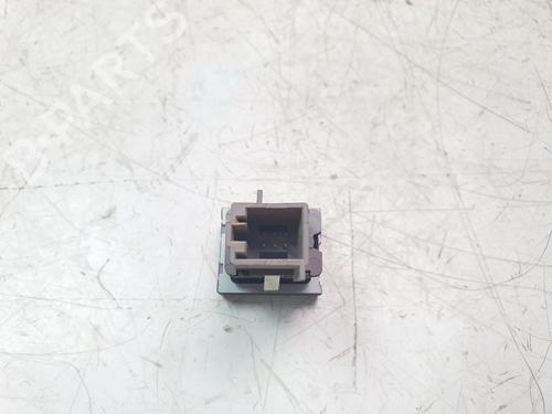 Switch VW AMAROK (2HA, 2HB, S1B, S6B, S7A, S7B, AGD) | BP30121988I30