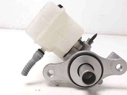 Used Brake master cylinder RENAULT CLIO IV (BH_) [2012-2021]  4499152