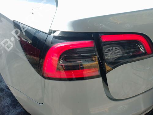 Used Left taillight Left taillight TESLA MODEL 3 (5YJ3) EV (283 hp) 34235664 34235664